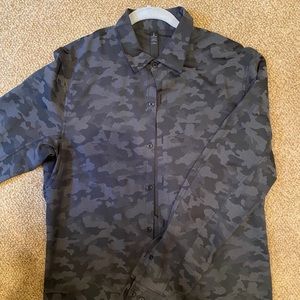 lululemon Commission Long Sleeve Shirt BLK Camo